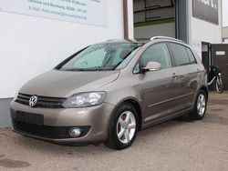 Braun Gebraucht 2010 VW Golf Plus Cross Highline Van / Kleinbus | 8.590 € (Fairer Preis)