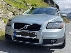 Silber Gebraucht 2007 Volvo C30 Momentum Kleinwagen | 2.500 € (Guter Preis)