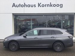 Grau Neu 2025 VW Passat Elegance Kombi | 42.990 € (Superpreis)
