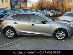 Grau Gebraucht 2014 Mazda 3 Center-Line Limousine | 8.990 € (Guter Preis)