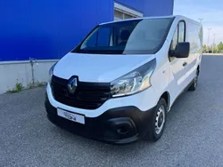 Weiß Gebraucht 2018 Renault Trafic Komfort Van | 9.900 € (Fairer Preis)