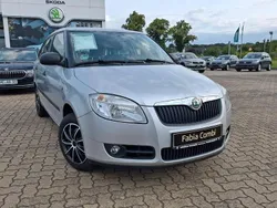 Silber Gebraucht 2009 Skoda Fabia Kombi | 3.990 € (Teuer)