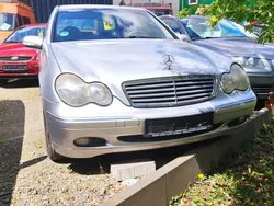 Grau Gebraucht 2002 Mercedes C200 Limousine | 2.150 € (Guter Preis)