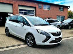 Weiß Gebraucht 2013 Opel Zafira Van / Kleinbus | 6.499 € (Fairer Preis)