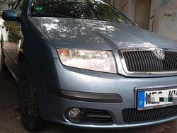 Blau Gebraucht 2007 Skoda Fabia Kleinwagen | 1.400 € (Fairer Preis)