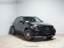 Schwarz schwarz (obsidianschwarz meta) metallic Gebraucht 2018 Mercedes GLC43 AMG AMG SUV | 37.790 € (Superpreis)