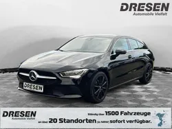 Nachtschwarz unilack Gebraucht 2020 Mercedes CLA180 Limousine | 17.740 € (Superpreis)