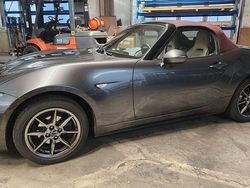 Grau Gebraucht 2018 Mazda MX5 Cabrio | 17.800 € (Guter Preis)