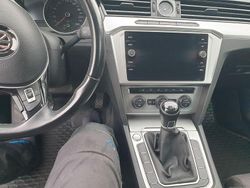 Weiß Gebraucht 2017 VW Passat Highline Kombi | 13.500 € (Guter Preis)