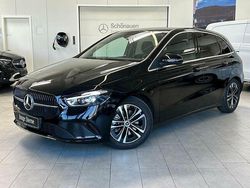 Schwarz Gebraucht 2023 Mercedes B220 Progressive Van / Kleinbus | 37.480 € (Fairer Preis)