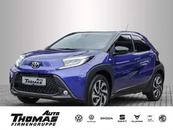 Juniper blue metallic Gebraucht 2024 Toyota Aygo Team Kleinwagen | 19.389 € (Fairer Preis)