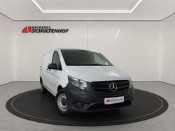 Weiß Gebraucht 2023 Mercedes Vito Van / Kleinbus | 27.499 € (Superpreis)