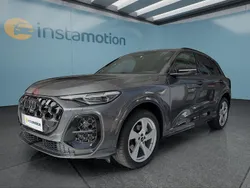 Grau Neu 2025 Audi Q5 SUV | 68.299 € (Etwas zu teuer)