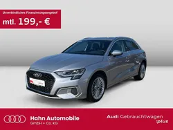 Florettsilber metallic Gebraucht 2024 Audi A3 Advanced Plus Limousine | 29.499 € (Fairer Preis)