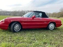 Rot Gebraucht 1992 Alfa Romeo Spider Cabrio | 16.299 €