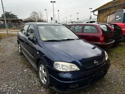 Blau Gebraucht 2000 Opel Astra Limousine | 600 € (Guter Preis)