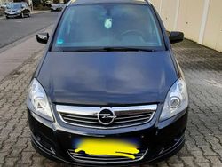 Schwarz Gebraucht 2012 Opel Zafira Family Van / Kleinbus | 2.999 € (Fairer Preis)