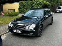 Schwarz Gebraucht 2005 Mercedes 320 Avantgarde Kombi | 6.100 €