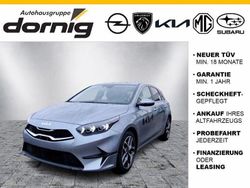 Lunar silber met. Gebraucht 2024 Kia Ceed Platinum Limousine | 28.990 € (Etwas zu teuer)