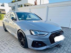 Grau Gebraucht 2024 Audi RS4 Kombi | 79.000 € (Fairer Preis)