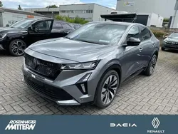Grau Gebraucht 2024 Renault Rafale Techno SUV | 38.990 € (Guter Preis)