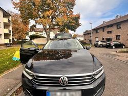 Schwarz Gebraucht 2016 VW Passat Highline Kombi | 16.099 €