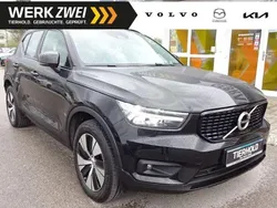 Black solid "stone" / solid Gebraucht 2021 Volvo XC40 R-Design SUV | 28.490 € (Superpreis)