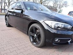 Schwarz Gebraucht 2015 BMW 116 Advantage Kleinwagen | 10.500 €