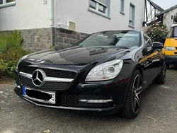 Schwarz Gebraucht 2012 Mercedes SLK200 Cabrio | 16.500 €