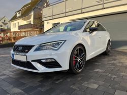 Weiß Gebraucht 2019 Cupra Leon Kombi | 25.790 € (Fairer Preis)