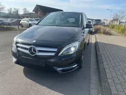 Schwarz Gebraucht 2013 Mercedes B180 Van / Kleinbus | 8.999 € (Etwas zu teuer)