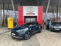 Blau Neu 2024 Toyota C-HR Team SUV | 37.649 € (Teuer)