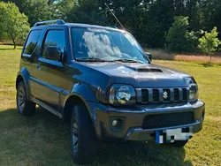 Grau Gebraucht 2016 Suzuki Jimny Style SUV | 16.900 € (Fairer Preis)