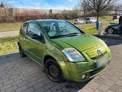 Grün Gebraucht 2005 Citroën C2 Kleinwagen | 400 € (Superpreis)
