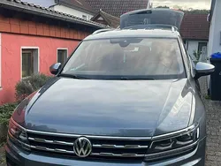 Grau Gebraucht 2018 VW Tiguan Allspace Highline SUV | 24.000 € (Fairer Preis)