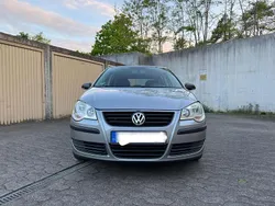 Grau Gebraucht 2006 VW Polo Kleinwagen | 3.300 € (Fairer Preis)