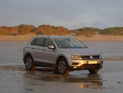 Silber Gebraucht 2018 VW Tiguan Join SUV | 19.500 € (Etwas zu teuer)
