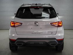 Candy weiß/dach schwarz uni (b41z) candy weiß/dach schwarz uni (b41z) Neu 2025 Seat Arona FR SUV | 27.959 € (Fairer Preis)