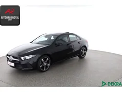 Schwarz Gebraucht 2022 Mercedes A200 Limousine | 27.879 € (Fairer Preis)