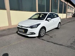 Gebraucht 2017 Hyundai i20 Limousine | 5.950 € (Etwas zu teuer)
