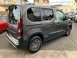 Gris platinium Gebraucht 2021 Peugeot Rifter Allure Van / Kleinbus | 21.690 € (Fairer Preis)