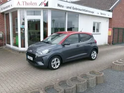 Grau Gebraucht 2020 Hyundai i10 Intro Edition Kleinwagen | 13.890 € (Fairer Preis)
