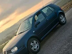 Blau Gebraucht 2000 VW Golf IV Kleinwagen | 3.470 € (Etwas zu teuer)