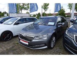 Grau Gebraucht 2022 Skoda Superb Style Kombi | 34.790 € (Teuer)