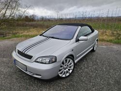 Silber Gebraucht 2005 Opel Astra Cabriolet Edition Cabrio | 5.290 € (Teuer)
