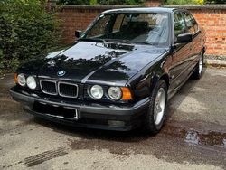 Schwarz Gebraucht 1995 BMW 520 Executive Limousine | 8.200 €