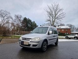 Grau Gebraucht 2006 Opel Combo Limousine | 1.700 € (Guter Preis)
