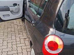 Schwarz Gebraucht 2005 Renault Modus Authentique Van / Kleinbus | 2.500 € (Teuer)