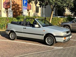 Silber Gebraucht 1994 VW Golf Cabriolet Cabrio | 5.000 €