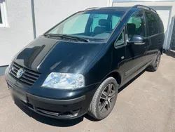 Schwarz Gebraucht 2003 VW Sharan Van / Kleinbus | 1.990 € (Fairer Preis)